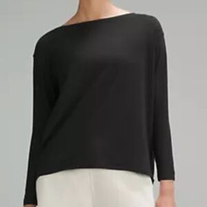 Lululemon Back in Action long sleeve top Size 12 black in color